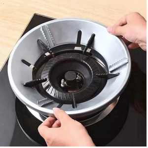 • Prevents oil splashes while cooking • Keeps stove area neat and clean • Easy to install and wash