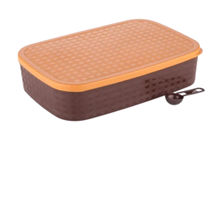 • Multiple sections to neatly organize spices and ingredients • Strong and stylish design for long-term use • Comes with spoon for easy access