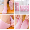 • Helps reduce cracked heels and dryness • Soft gel lining for all-day comfort • Locks in moisture for smoother skin