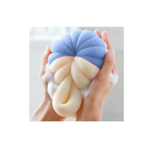 ???? Creates rich foam for better cleaning ???? Gentle and soft on the skin ???? Comfortable grip and reusable design